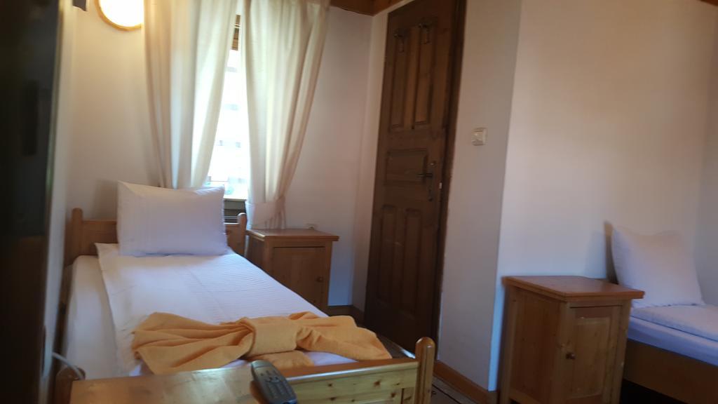 Guest House Lina Koprivshtitsa Buitenkant foto